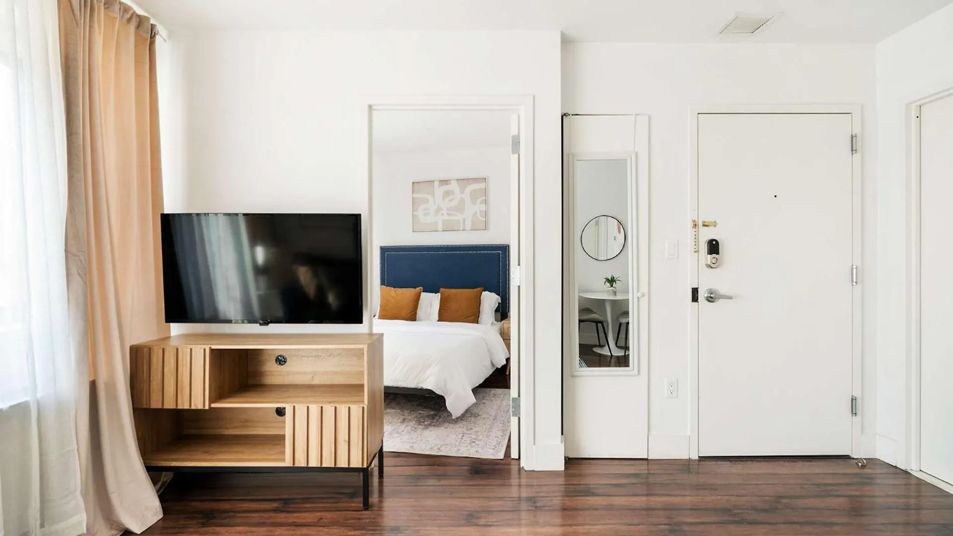 Ferienwohnung 809-4A Columbus Circle New Bldg 1Br W D New York 0*,  USA