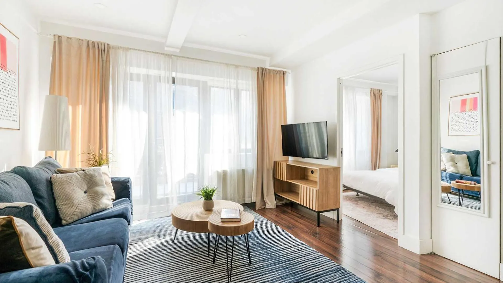 809-4A Columbus Circle New Bldg 1Br W D location